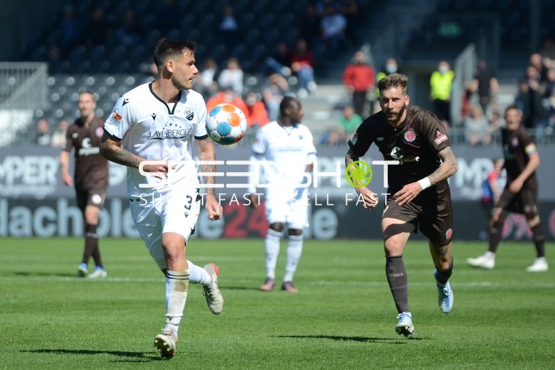 Fußball I Herren I Saison 2021-2022 I 2. Bundesliga I 30.Spieltag I SV Sandhausen - FC St. Pauli I 16.04.2022