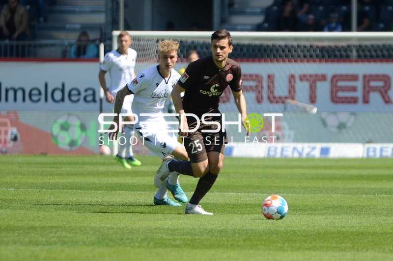 Fußball I Herren I Saison 2021-2022 I 2. Bundesliga I 30.Spieltag I SV Sandhausen - FC St. Pauli I 16.04.2022