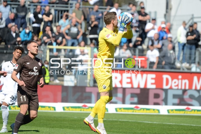 Fußball I Herren I Saison 2021-2022 I 2. Bundesliga I 30.Spieltag I SV Sandhausen - FC St. Pauli I 16.04.2022