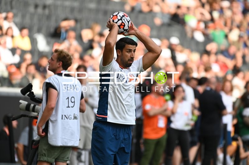 Fußball I Herren und Frauen I Benefitzspiel I Champions of Charity I 24.08.2022
