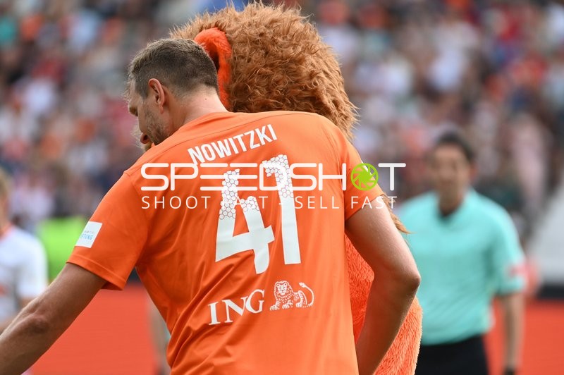 Fußball I Herren und Frauen I Benefitzspiel I Champions of Charity I 24.08.2022