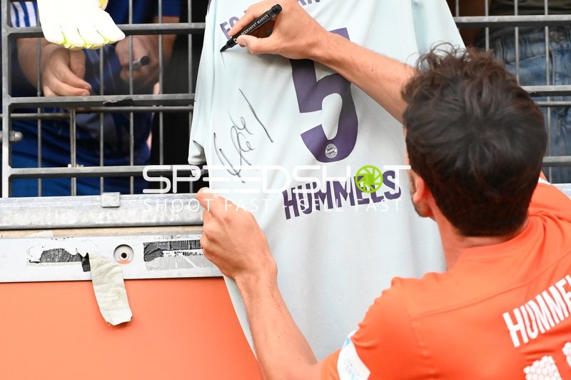 Fußball I Herren und Frauen I Benefitzspiel I Champions of Charity I 24.08.2022