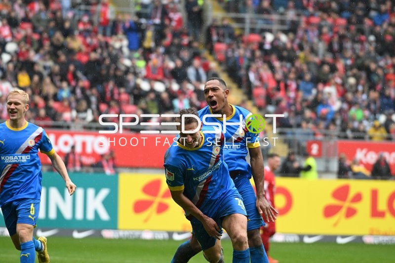 Fußball I Herren I Saison 2022-2023 I 2. Bundesliga I 10. Spieltag I 1. FC Kaiserslautern - Eintracht Braunschweig I 02.10.2022