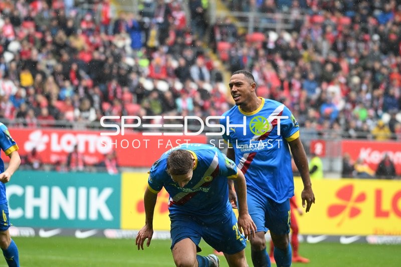 Fußball I Herren I Saison 2022-2023 I 2. Bundesliga I 10. Spieltag I 1. FC Kaiserslautern - Eintracht Braunschweig I 02.10.2022