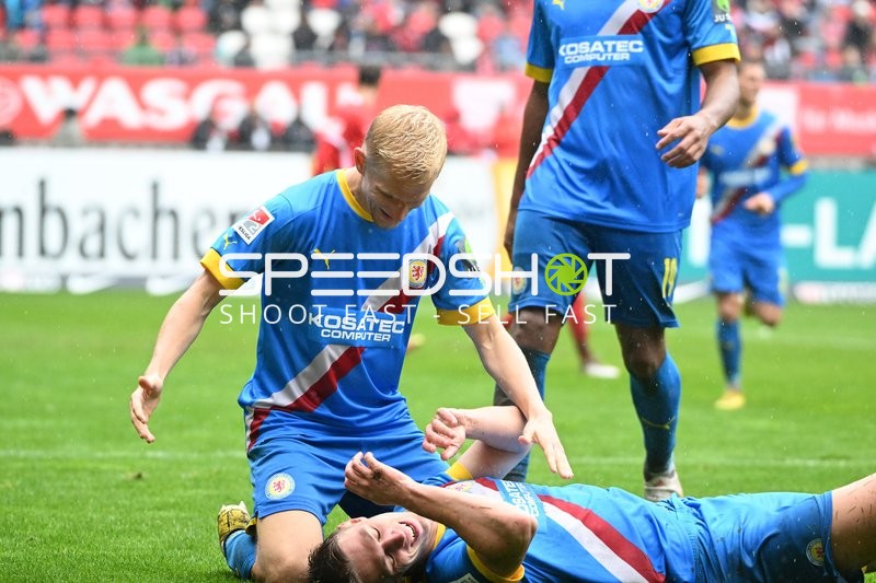 Fußball I Herren I Saison 2022-2023 I 2. Bundesliga I 10. Spieltag I 1. FC Kaiserslautern - Eintracht Braunschweig I 02.10.2022