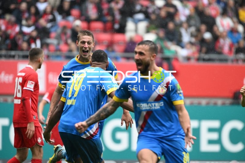 Fußball I Herren I Saison 2022-2023 I 2. Bundesliga I 10. Spieltag I 1. FC Kaiserslautern - Eintracht Braunschweig I 02.10.2022