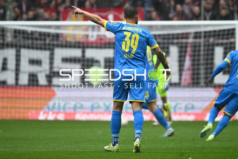 Fußball I Herren I Saison 2022-2023 I 2. Bundesliga I 10. Spieltag I 1. FC Kaiserslautern - Eintracht Braunschweig I 02.10.2022