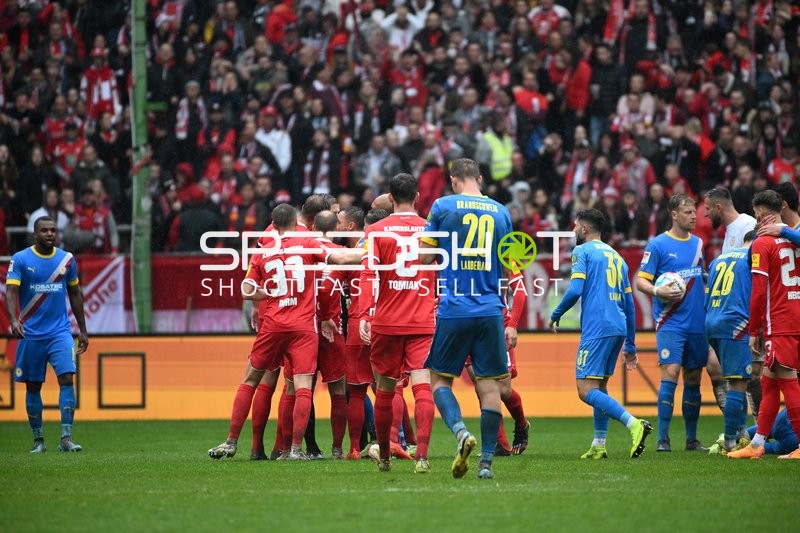 Fußball I Herren I Saison 2022-2023 I 2. Bundesliga I 10. Spieltag I 1. FC Kaiserslautern - Eintracht Braunschweig I 02.10.2022