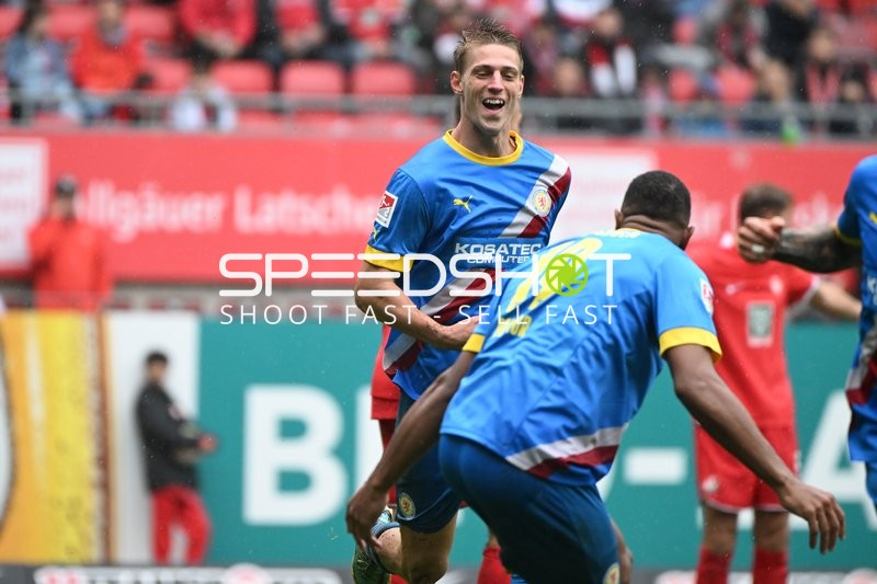 Fußball I Herren I Saison 2022-2023 I 2. Bundesliga I 10. Spieltag I 1. FC Kaiserslautern - Eintracht Braunschweig I 02.10.2022