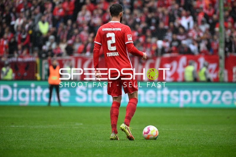 Fußball I Herren I Saison 2022-2023 I 2. Bundesliga I 10. Spieltag I 1. FC Kaiserslautern - Eintracht Braunschweig I 02.10.2022