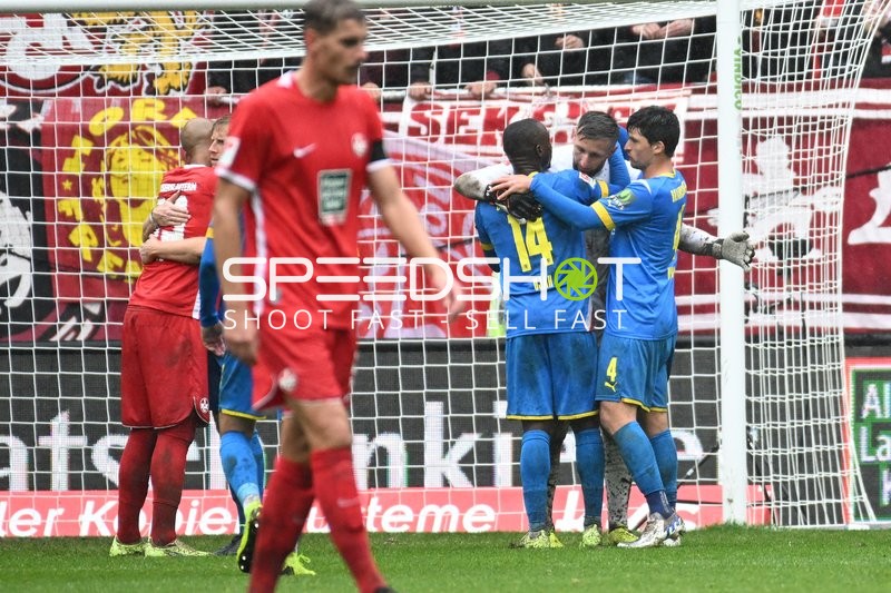 Fußball I Herren I Saison 2022-2023 I 2. Bundesliga I 10. Spieltag I 1. FC Kaiserslautern - Eintracht Braunschweig I 02.10.2022