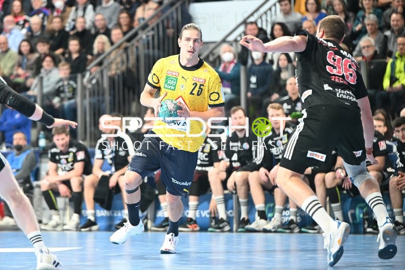 Handball I Herren I Saison 2022-2023 I Liqui Moly Handballbundesliga I 13. Spieltag I HC Erlangen - Rhein-Neckar Löwen I 19.11.2022
