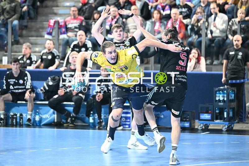 Handball I Herren I Saison 2022-2023 I Liqui Moly Handballbundesliga I 13. Spieltag I HC Erlangen - Rhein-Neckar Löwen I 19.11.2022