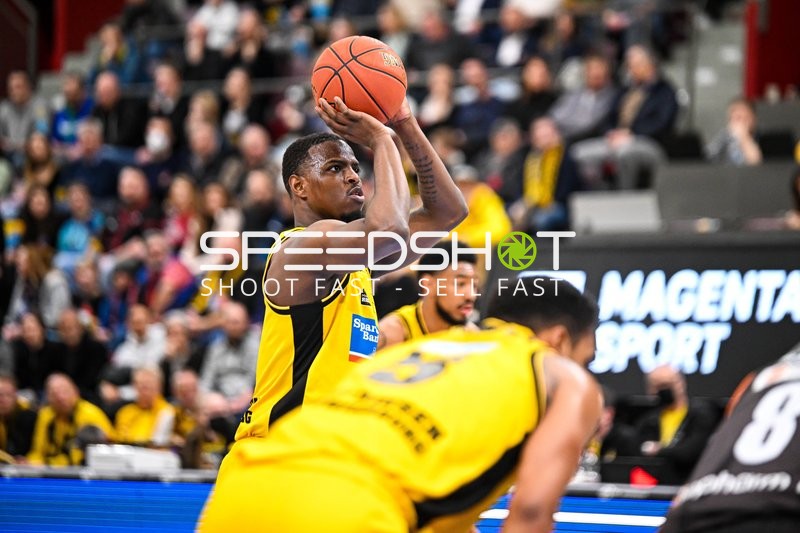 Basketball I Herren I Saison 2022-2023 I easyCredit BBL I 11. Spieltag I MHP Riesen Ludwigsburg - ratiopharm Ulm I 27.12.2022