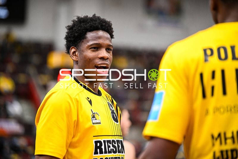 Basketball I Herren I Saison 2022-2023 I easyCredit BBL I 11. Spieltag I MHP Riesen Ludwigsburg - ratiopharm Ulm I 27.12.2022