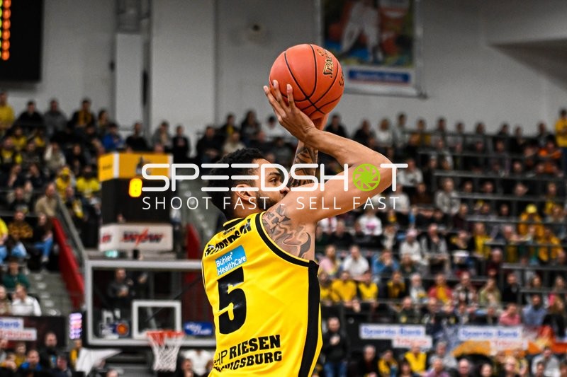 Basketball I Herren I Saison 2022-2023 I easyCredit BBL I 11. Spieltag I MHP Riesen Ludwigsburg - ratiopharm Ulm I 27.12.2022