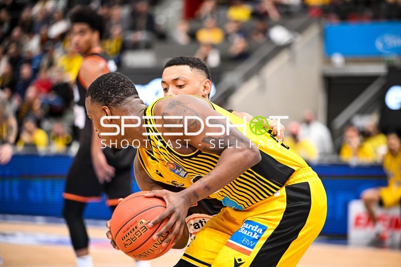 Basketball I Herren I Saison 2022-2023 I easyCredit BBL I 11. Spieltag I MHP Riesen Ludwigsburg - ratiopharm Ulm I 27.12.2022