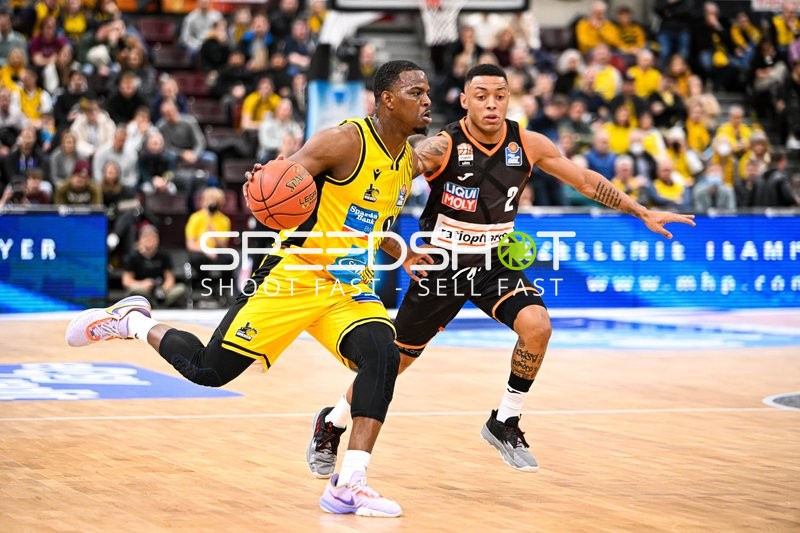 Basketball I Herren I Saison 2022-2023 I easyCredit BBL I 11. Spieltag I MHP Riesen Ludwigsburg - ratiopharm Ulm I 27.12.2022