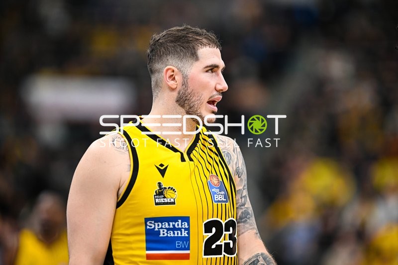 Basketball I Herren I Saison 2022-2023 I easyCredit BBL I 11. Spieltag I MHP Riesen Ludwigsburg - ratiopharm Ulm I 27.12.2022