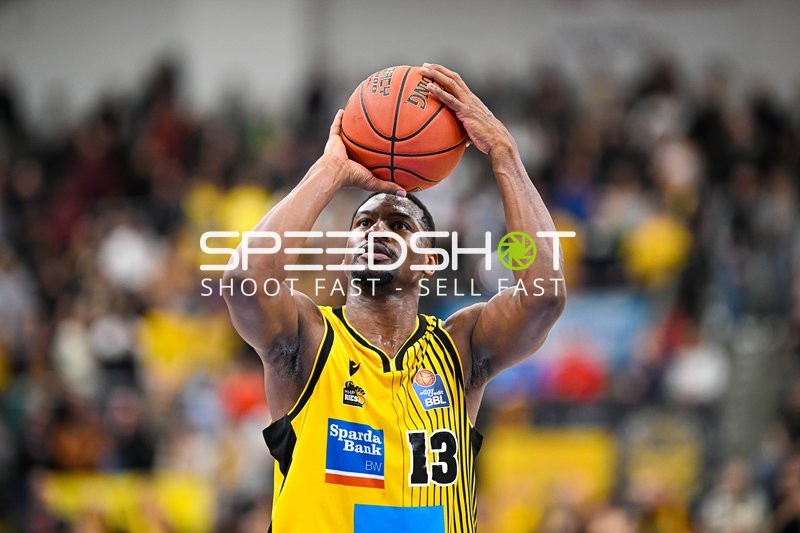 Basketball I Herren I Saison 2022-2023 I easyCredit BBL I 11. Spieltag I MHP Riesen Ludwigsburg - ratiopharm Ulm I 27.12.2022