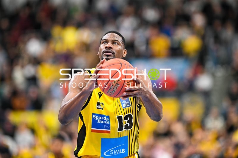 Basketball I Herren I Saison 2022-2023 I easyCredit BBL I 11. Spieltag I MHP Riesen Ludwigsburg - ratiopharm Ulm I 27.12.2022