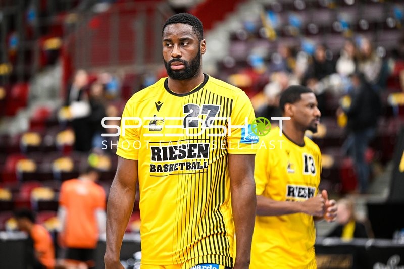 Basketball I Herren I Saison 2022-2023 I easyCredit BBL I 11. Spieltag I MHP Riesen Ludwigsburg - ratiopharm Ulm I 27.12.2022