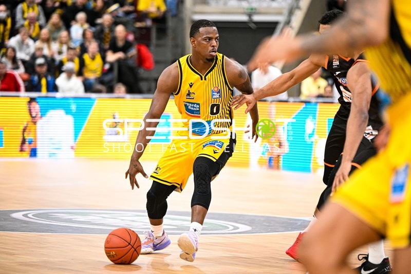 Basketball I Herren I Saison 2022-2023 I easyCredit BBL I 11. Spieltag I MHP Riesen Ludwigsburg - ratiopharm Ulm I 27.12.2022