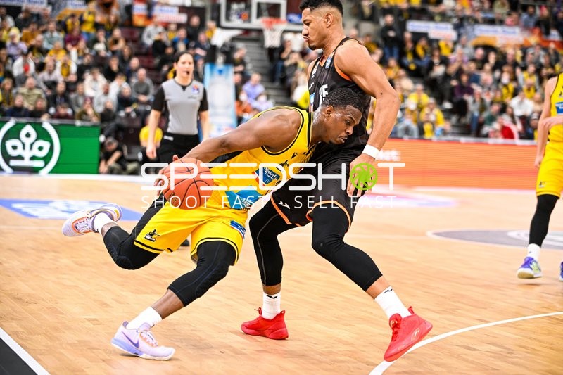 Basketball I Herren I Saison 2022-2023 I easyCredit BBL I 11. Spieltag I MHP Riesen Ludwigsburg - ratiopharm Ulm I 27.12.2022