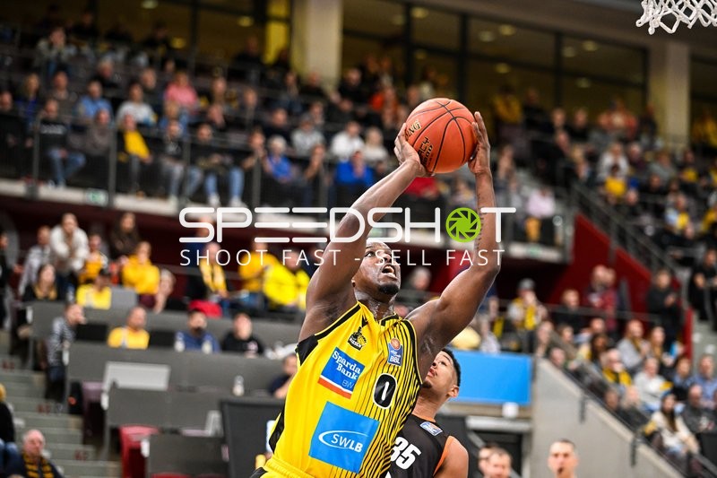 Basketball I Herren I Saison 2022-2023 I easyCredit BBL I 11. Spieltag I MHP Riesen Ludwigsburg - ratiopharm Ulm I 27.12.2022