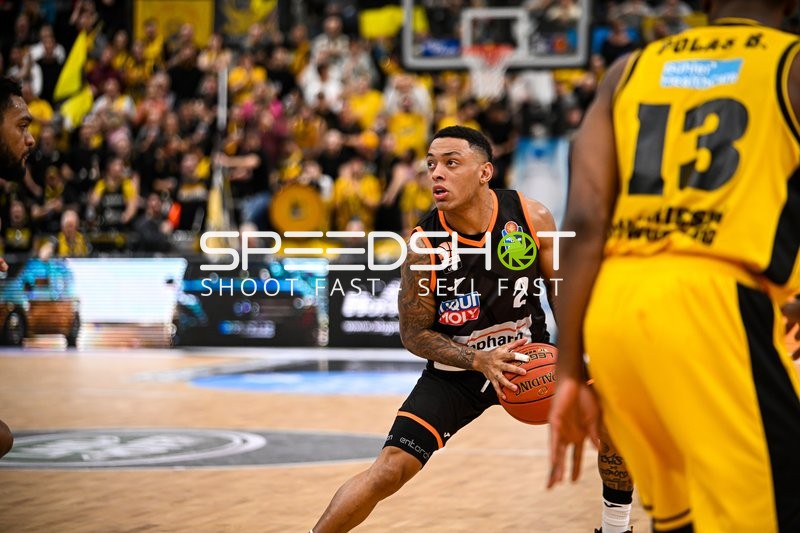 Basketball I Herren I Saison 2022-2023 I easyCredit BBL I 11. Spieltag I MHP Riesen Ludwigsburg - ratiopharm Ulm I 27.12.2022