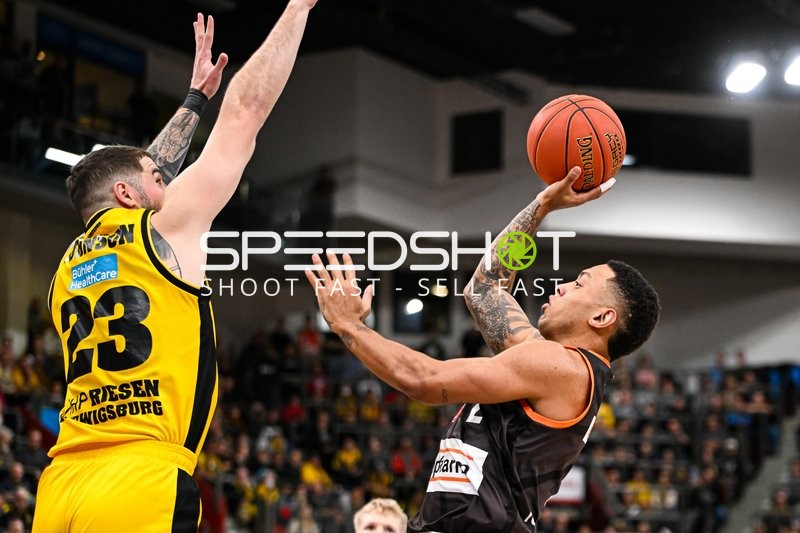 Basketball I Herren I Saison 2022-2023 I easyCredit BBL I 11. Spieltag I MHP Riesen Ludwigsburg - ratiopharm Ulm I 27.12.2022