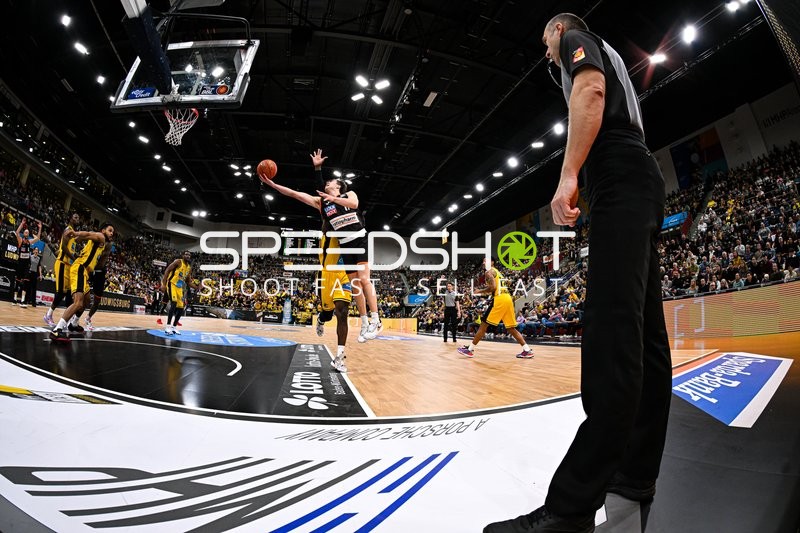 Basketball I Herren I Saison 2022-2023 I easyCredit BBL I 11. Spieltag I MHP Riesen Ludwigsburg - ratiopharm Ulm I 27.12.2022