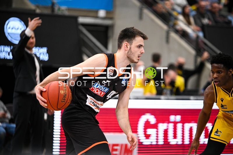 Basketball I Herren I Saison 2022-2023 I easyCredit BBL I 11. Spieltag I MHP Riesen Ludwigsburg - ratiopharm Ulm I 27.12.2022