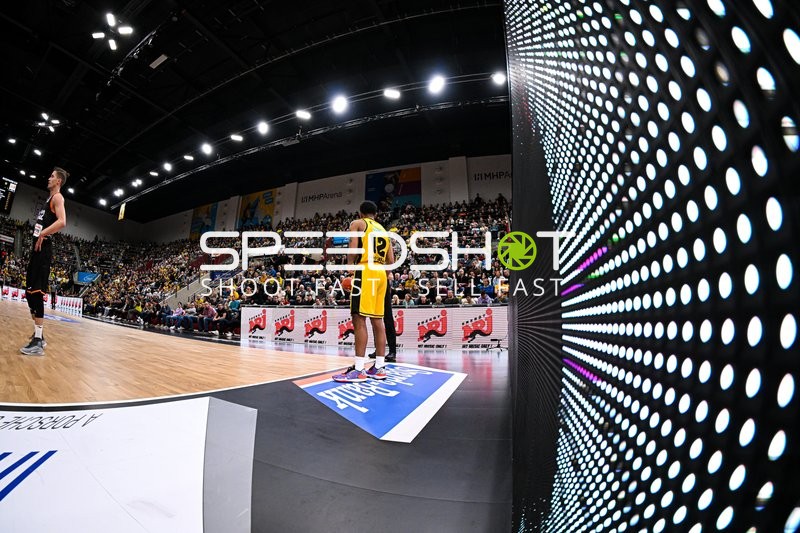 Basketball I Herren I Saison 2022-2023 I easyCredit BBL I 11. Spieltag I MHP Riesen Ludwigsburg - ratiopharm Ulm I 27.12.2022