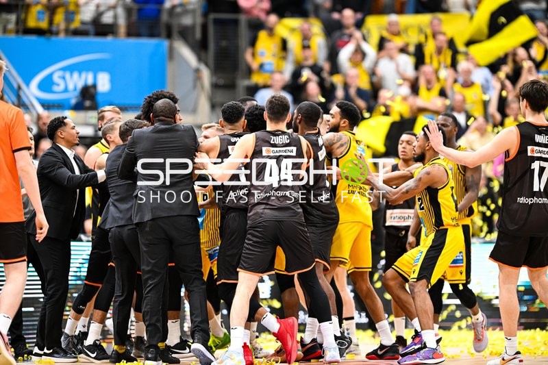 Basketball I Herren I Saison 2022-2023 I easyCredit BBL I 11. Spieltag I MHP Riesen Ludwigsburg - ratiopharm Ulm I 27.12.2022