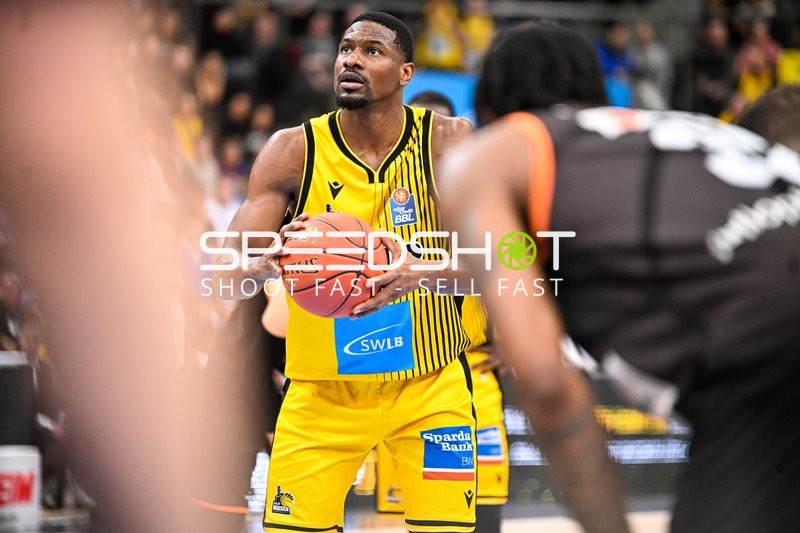 Basketball I Herren I Saison 2022-2023 I easyCredit BBL I 11. Spieltag I MHP Riesen Ludwigsburg - ratiopharm Ulm I 27.12.2022