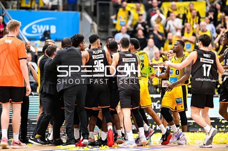 Basketball I Herren I Saison 2022-2023 I easyCredit BBL I 11. Spieltag I MHP Riesen Ludwigsburg - ratiopharm Ulm I 27.12.2022