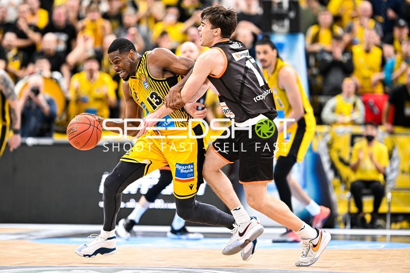 Basketball I Herren I Saison 2022-2023 I easyCredit BBL I 11. Spieltag I MHP Riesen Ludwigsburg - ratiopharm Ulm I 27.12.2022