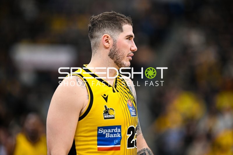 Basketball I Herren I Saison 2022-2023 I easyCredit BBL I 11. Spieltag I MHP Riesen Ludwigsburg - ratiopharm Ulm I 27.12.2022