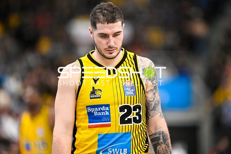 Basketball I Herren I Saison 2022-2023 I easyCredit BBL I 11. Spieltag I MHP Riesen Ludwigsburg - ratiopharm Ulm I 27.12.2022