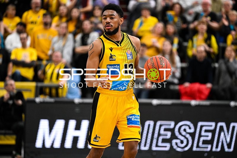 Basketball I Herren I Saison 2022-2023 I easyCredit BBL I 11. Spieltag I MHP Riesen Ludwigsburg - ratiopharm Ulm I 27.12.2022