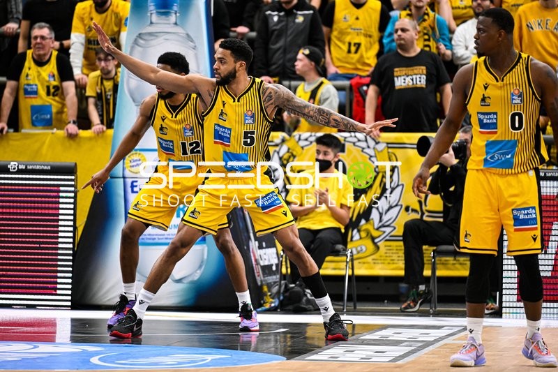 Basketball I Herren I Saison 2022-2023 I easyCredit BBL I 11. Spieltag I MHP Riesen Ludwigsburg - ratiopharm Ulm I 27.12.2022