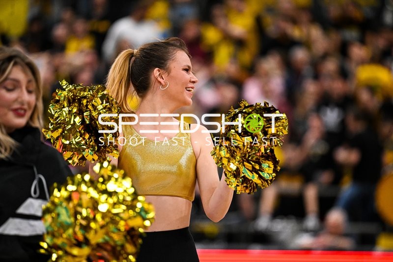 Basketball I Herren I Saison 2022-2023 I easyCredit BBL I 11. Spieltag I MHP Riesen Ludwigsburg - ratiopharm Ulm I 27.12.2022