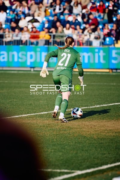 TSG Hoffenheim vs FC Bayern Frauen - 09.02.2025 -14:00 Uhr