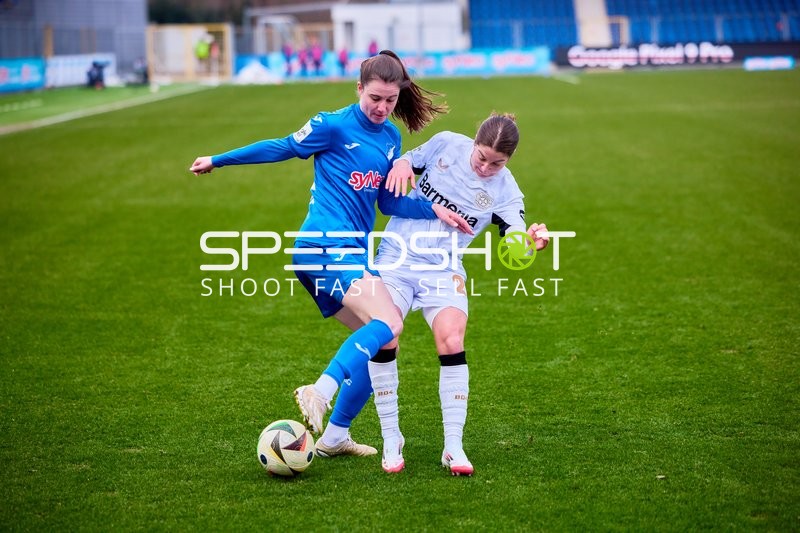 Zweikampf um den Ball