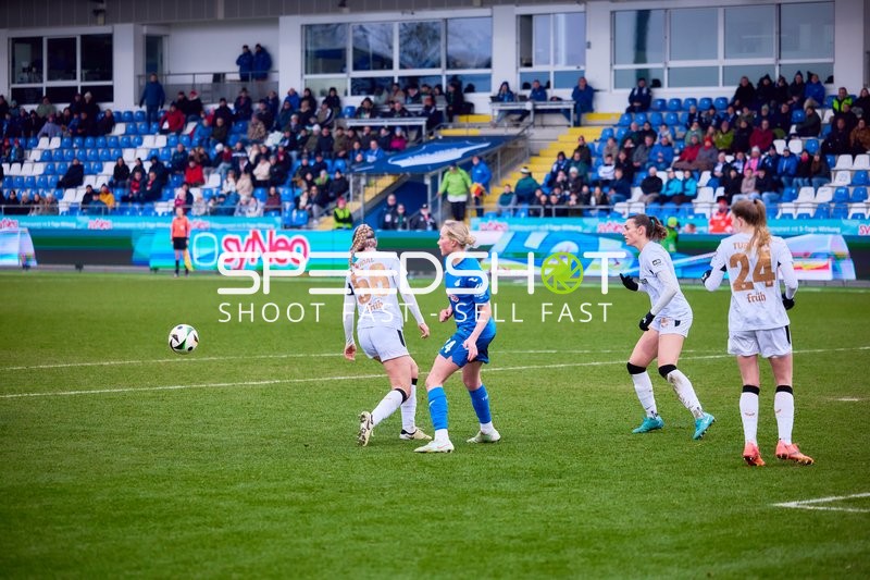 Spielszene auf dem Spielfeld