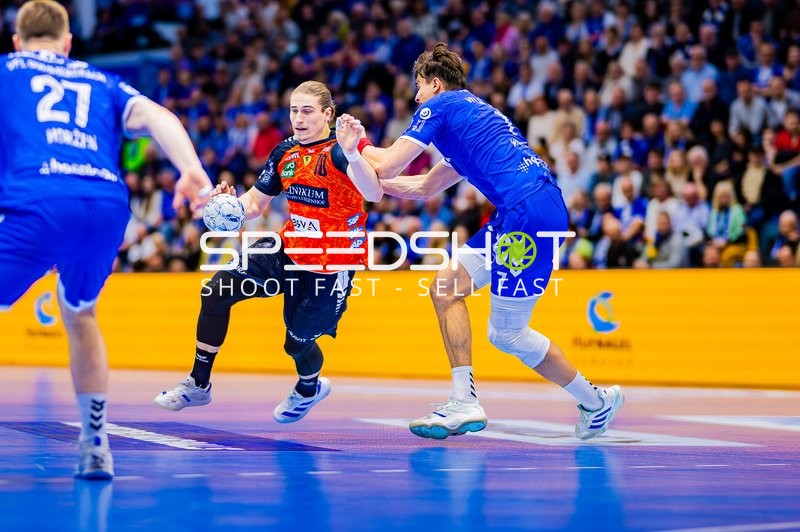 Zweikampf um den Ball