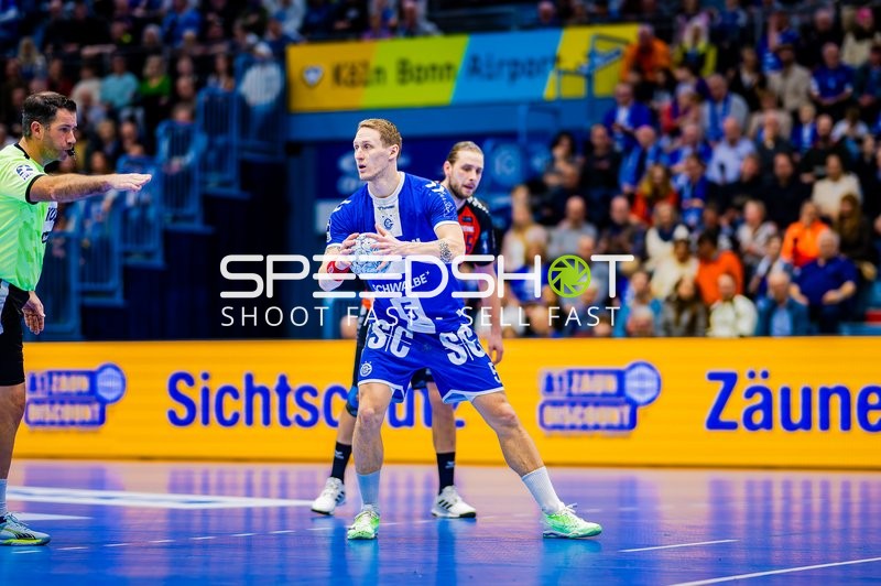 Tilen Kodrin vom VfL Gummersbach bereitet einen Pass vor.