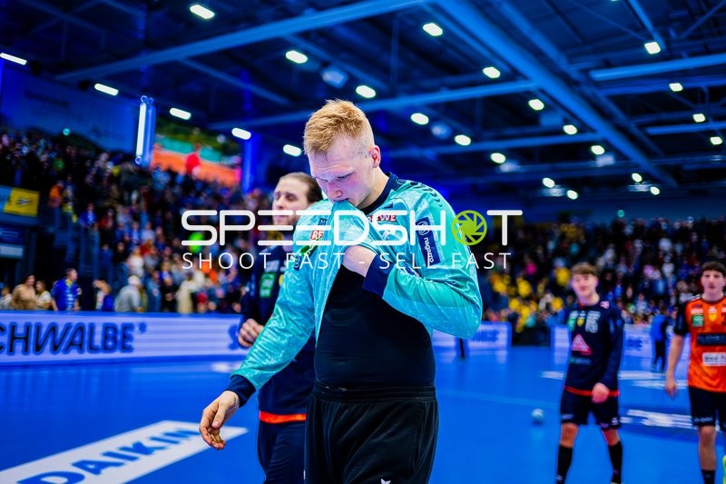 Spieler der Rhein-Neckar Löwen verlässt das Spielfeld.