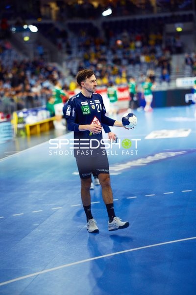 Ein Spieler in der Aufwärmphase